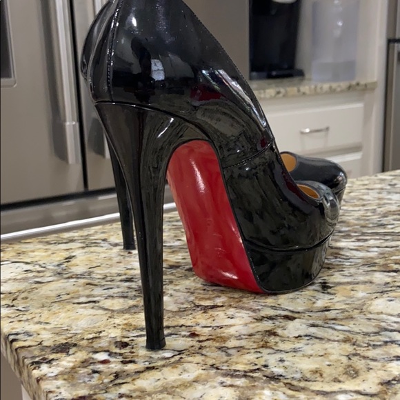 140mm Christian Louboutin Bianca pumps. Size 38.5 - Picture 4 of 4